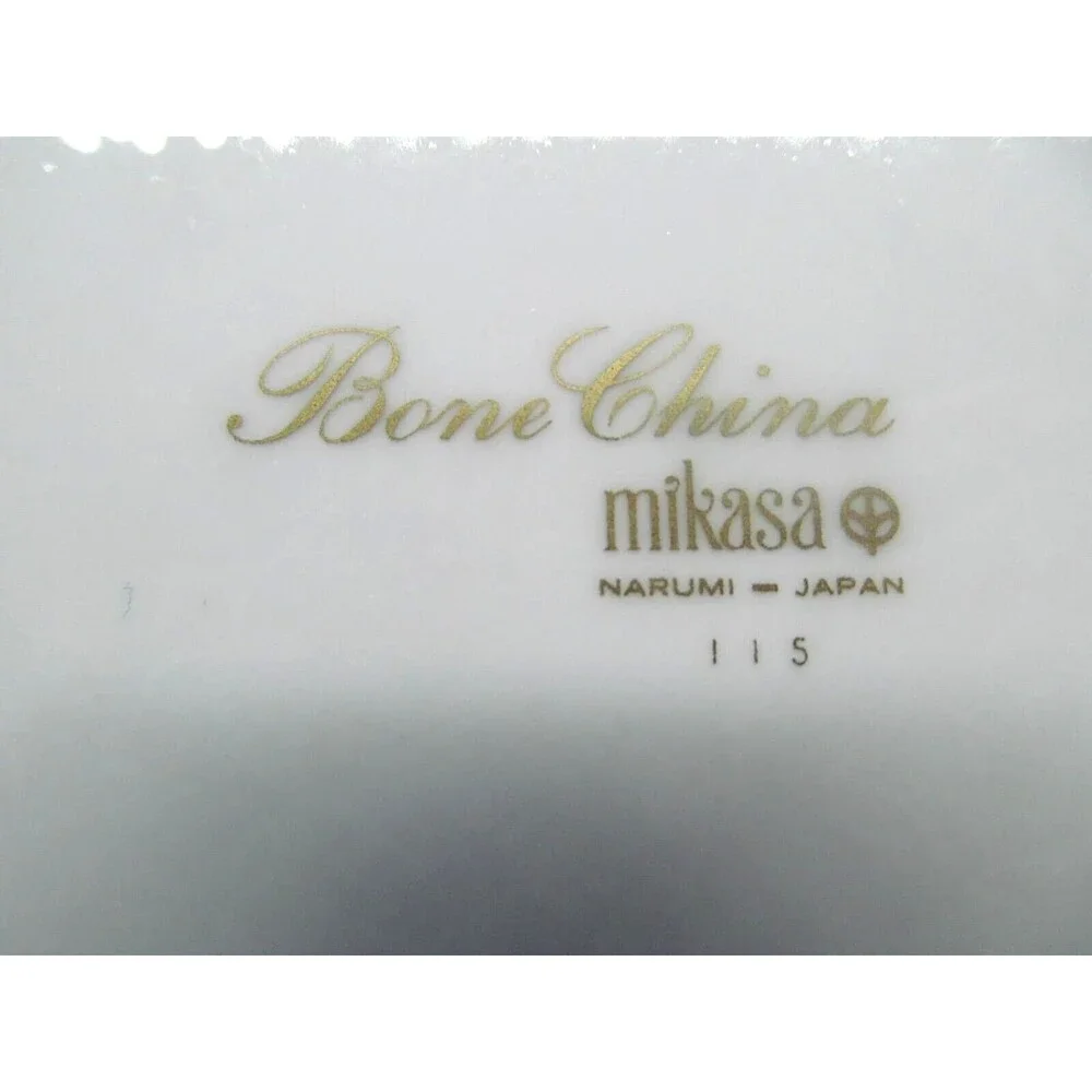 Mikasa Narumi #115 Bone China Set Of 4 White 10 1/2